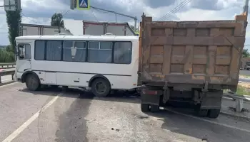 Появились подробности массового ДТП с фурами и рейсовым автобусом под Воронежем: пострадали 2 женщины