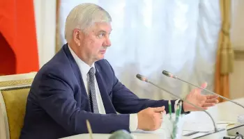 Усилить борьбу с нарушителями на выделенных полосах потребовал воронежский губернатор