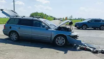 В Воронежской области столкнулись Volkswagen и Citroen: пострадали 3 человека