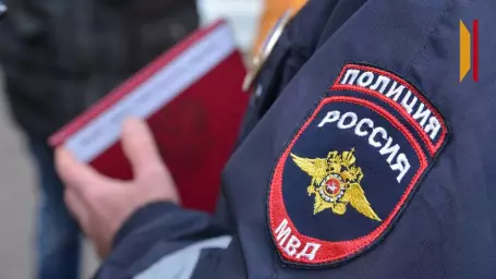 Воронежец напал на полицейского, проводившего обыск в его квартире