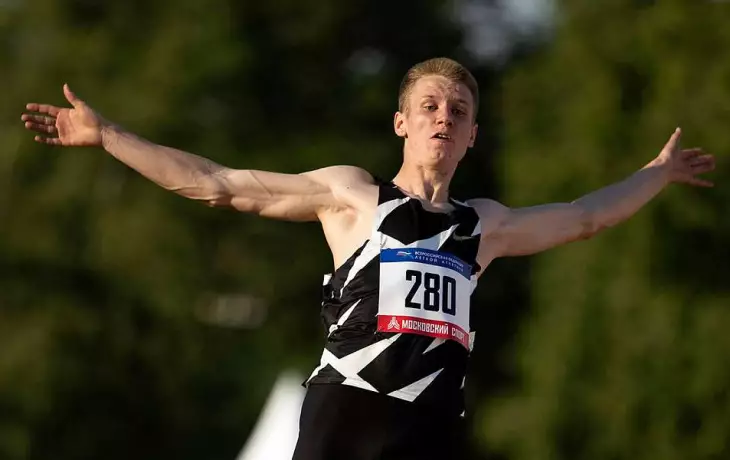 Воронежский легкоатлет Юрий Ожгибесов стал вице-чемпионом страны