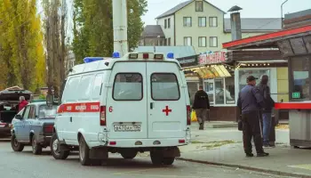 Труп женщины обнаружили на автобусной остановке в воронежских Лисках