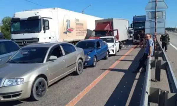 Под Воронежем столкнулись 5 машин: пострадали 2 человека