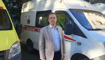 &laquo;Бахилы надевать не должны, а мыть руки обязаны&raquo;: 9 мифов о работе скорой помощи