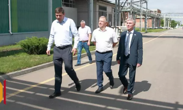 Депутат Госдумы РФ Евгений Ревенко побывал на масложировом предприятии в Каменке