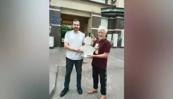 Репьевский скульптор создал бюст советского государственного деятеля Виталия Воротникова
