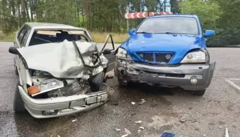 В Воронежской области KIA на перекрестке врезался в ВАЗ: пострадали 5 человек