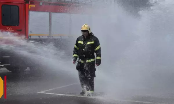 В Борисоглебске Воронежской области спасателя с 30-летним стажем облили водой и проводили на пенсию