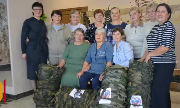 &laquo;Делаем с душой, чтобы наши солдаты вернулись домой&raquo;: жительницы воробьевского села плетут особенные маскировочные сети