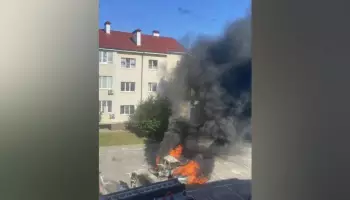 Под Воронежем в ЖК &laquo;Рождественский&raquo; сгорел автомобиль утром 6 июля