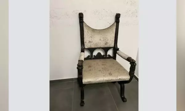 В Воронеже отреставрировали уникальное кресло XIX века из усадьбы Соколовых