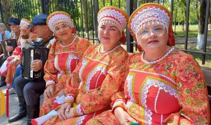 Жительниц Хохольского района попросили сделать фото в кокошнике и народном костюме