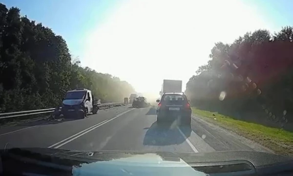 Появилось видео страшного массового ДТП с 2 погибшими в Воронежской области