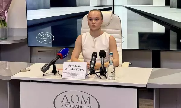 Воронежская гимнастика Ангелина Мельникова останется в большом спорте еще на три года