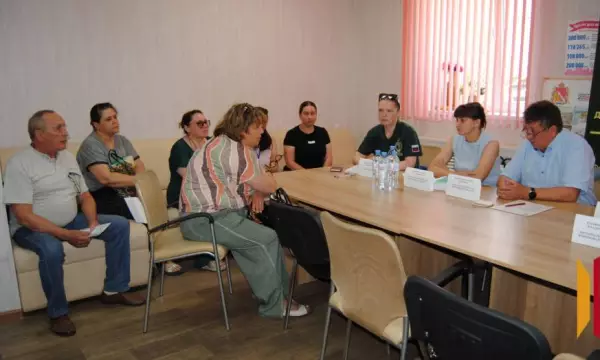 В Семилуках специалисты &laquo;Правомобиля&raquo; проконсультировали участников СВО и членов их семей