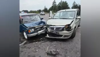 В Нововоронеже столкнулись Renault и &laquo;Жигули&raquo;: погибла 65-летняя женщина