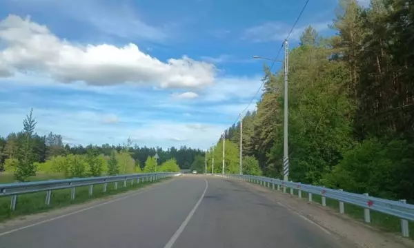 В Воронежской области в селе Девица завершается монтаж нового наружного освещения