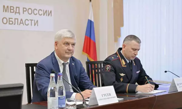 Участие в видеоконференции с министром внутренних дел РФ принял губернатор Воронежской области