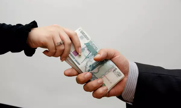 Директор фирмы ответит в суде за сговор с ИП о рекламе в Воронежской области