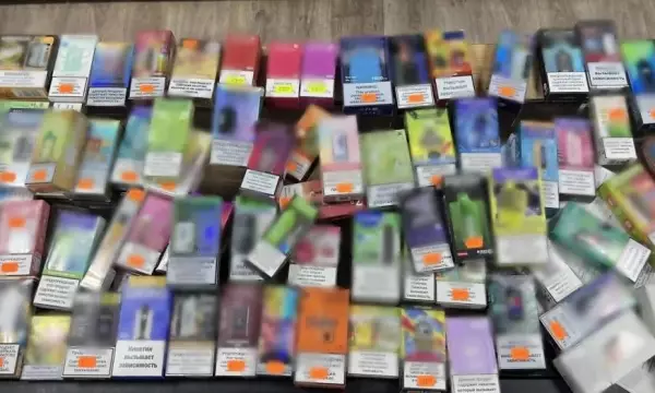 Воронежские полицейские изъяли крупную партию немаркированных &laquo;одноразок&raquo; на 3,5 млн рублей