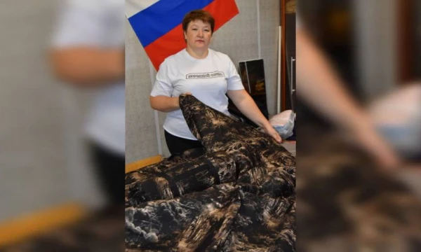 &laquo;Все, кому мы помогаем, живы&raquo;. Жительница Воронежской области сшила для участников СВО 93 антидроновых одеяла