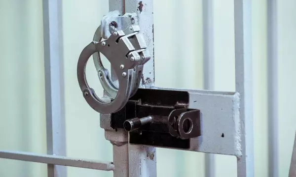 Пятеро подростков зверски избили мужчину и угнали его автомобиль в Воронеже