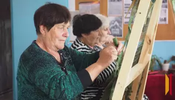 Опыт объединяет: волонтеры подгоренского поселка открыли мастерскую