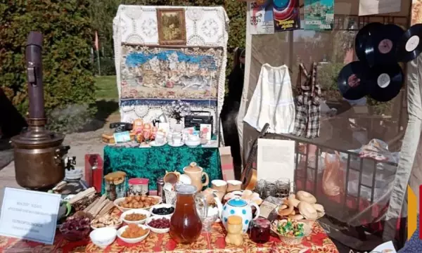 Эртильцев пригласили на ретропраздник