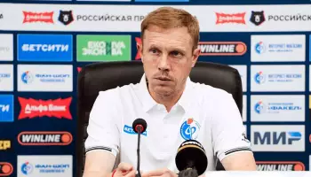 Тренер воронежского &laquo;Факела&raquo; Олег Василенко: &laquo;Я вынужден уехать по семейным обстоятельствам&raquo;
