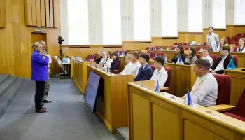 Верхнемамонские школьники побывали с экскурсией в Воронежской областной думе