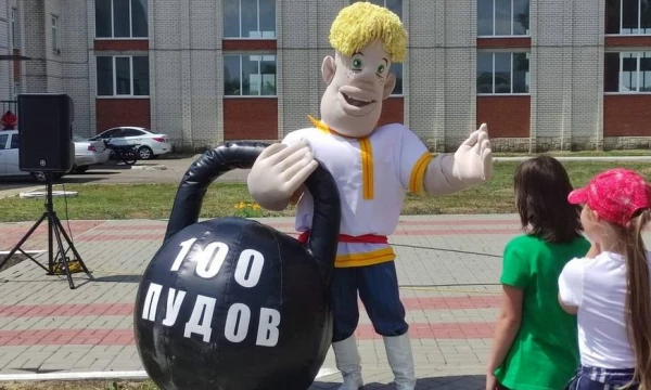 Матрешка, гиря и батут: новохоперский комплекс &laquo;Звездный&raquo; купил детское игровое оборудование