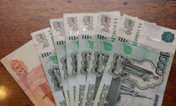 Кому в Воронеже готовы платить больше 250 тысяч рублей в сентябре