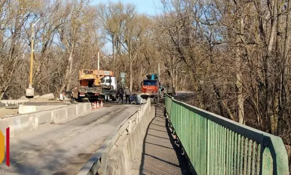 В Верхнем Мамоне 2 дня будут по часам перекрывать Красный мост