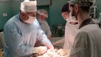 Вырос живот и онемела нога: воронежские врачи спасли пациентку с огромной опухолью
