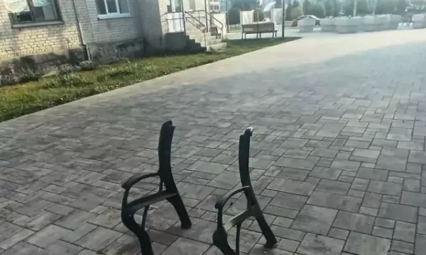 Вандалы уничтожили место отдыха в воронежском райцентре