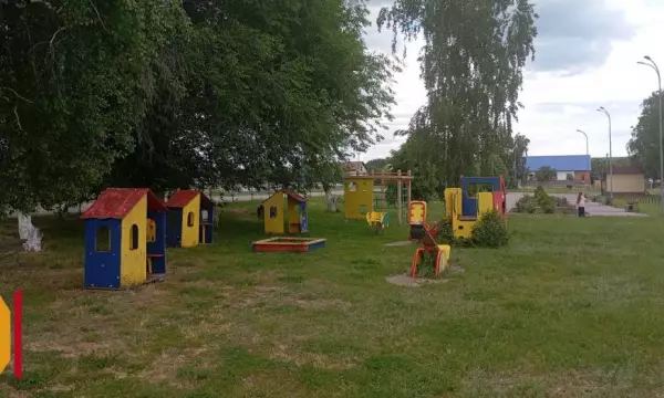 В грибановском селе Нижний Карачан установят детскую площадку за 1,5 млн рублей