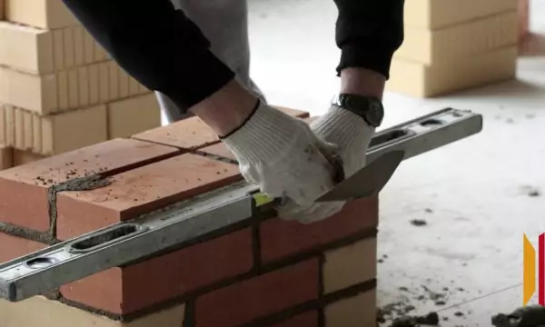 В Воронежской области компания задолжала каменщику 232 тыс рублей зарплаты