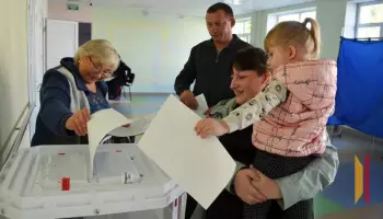 В Таловой на выборы пришла вся семья