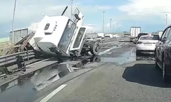 Жёсткое ДТП с фурой и перекрытие съезда с моста. Главные новости Воронежа и области за 26 июня