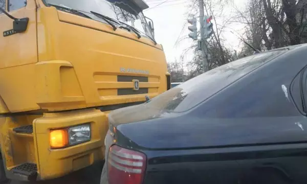 Более 2 млн рублей взыскали с виновников ДТП на воронежской трассе 