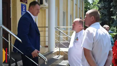 Герой России Борис Нижевенок посетил Подгоренский район