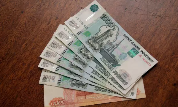 За увольнение раньше срока заплатит слесарь из Воронежской области