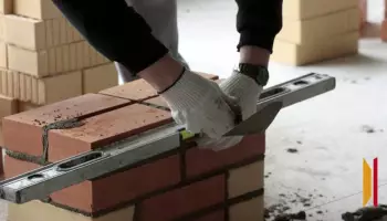 В Воронежской области компания задолжала каменщику 232 тыс рублей зарплаты