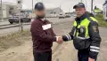 Воронежские полицейские помогли водителю отбуксировать до автосервиса &laquo;Ладу Приору&raquo; с проколотой шиной