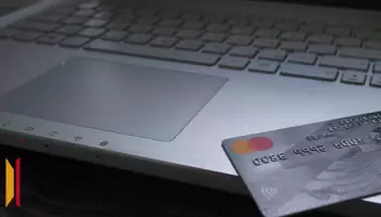 Фальшивые продавцы обуви из Воронежской области обманули еще 9 покупателей
