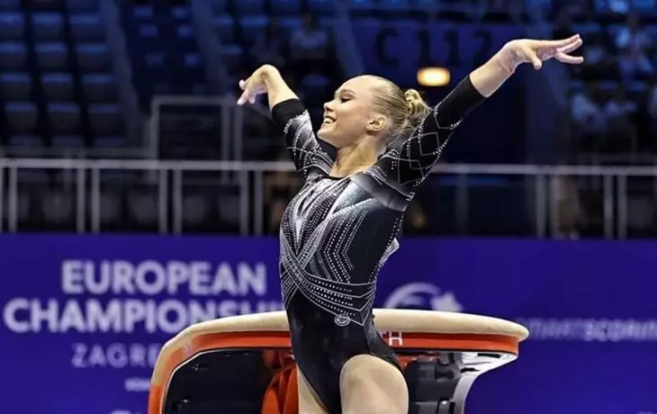 Воронежская гимнастка Ангелина Мельникова стала трехкратной чемпионкой Евро-2026
