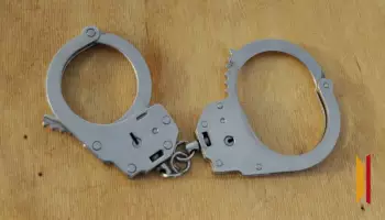 В Лисках Воронежской области девушка отказала мужчине в знакомстве и была ограблена