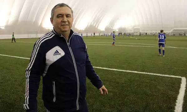 Умер бывший игрок воронежского &laquo;Факела&raquo; Сергей Паринов