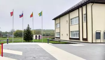 В терновском селе Русаново благоустроили площадь у Дома культуры