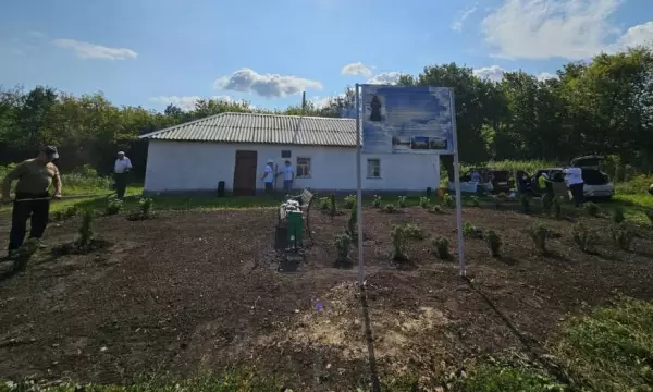 В Панинском районе благоустроили территорию у дома-музея священнослужителя